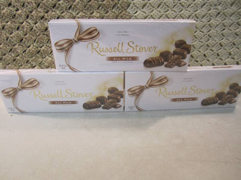 lot 131 image: Lot of 3 Boxes Russell Stover All M...