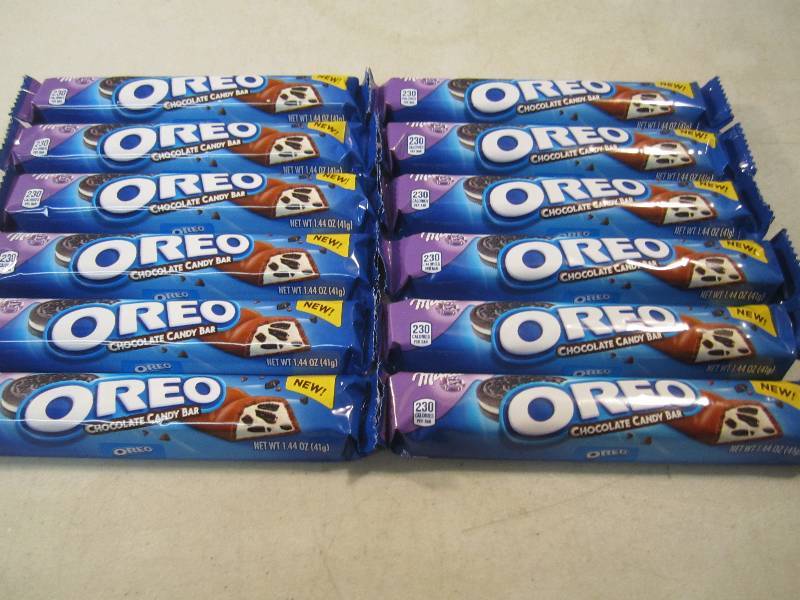 lot 142 image: Lot of 12 Oreo Chocolate Candy Bars...