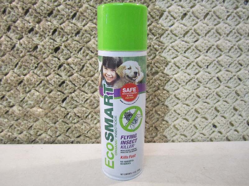 lot 144 image: Can of EcoSmart Organic Flyng Insec...