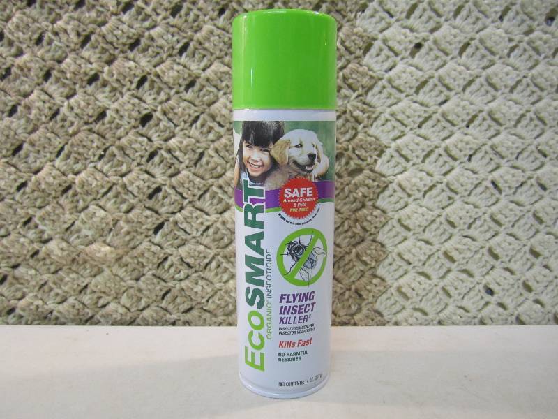 lot 146 image: Can of EcoSmart Organic Flyng Insec...
