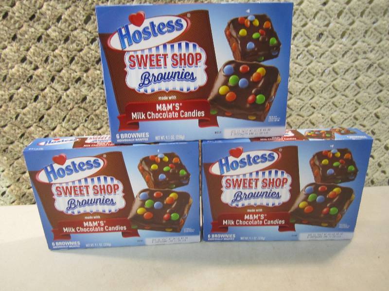 lot 170 image: Lot of 3 Boxes Hostess Sweet Shop B...