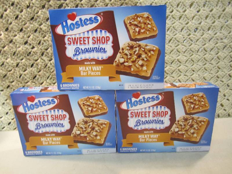 lot 173 image: Lot of 3 Boxes Hostess Sweet Shop B...
