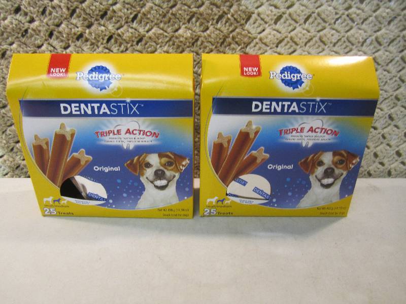 lot 186 image: Lot of 2 Boxes Pedigree DentaStix D...