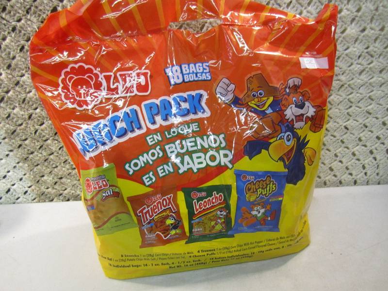 lot 198 image: Leo 18 Bag Lunch Pack Snacks and Ch...