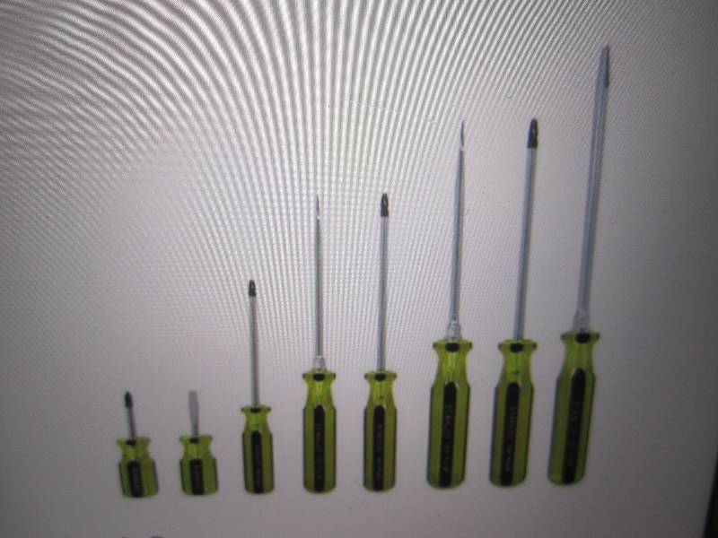 lot 321 image: 8pc Stanley 100 Plus Screwdriver Se...