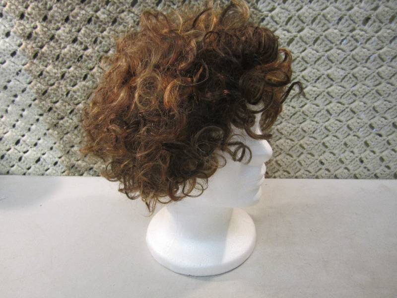 lot 339 image: Motown Tress Remy Wig 100% Human Ha...