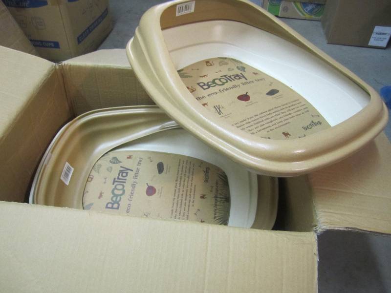 lot 235 image: Case of 5 Beco Tray Cat Litter Tray...