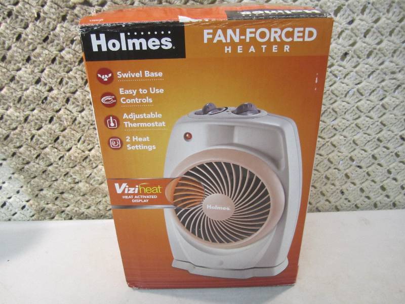lot 301 image: Holmes 1500 Watt Pivoting Heater wi...