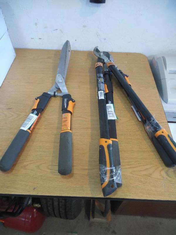 lot 45 image: (3) FISKERS HEDGE TRIMMERS