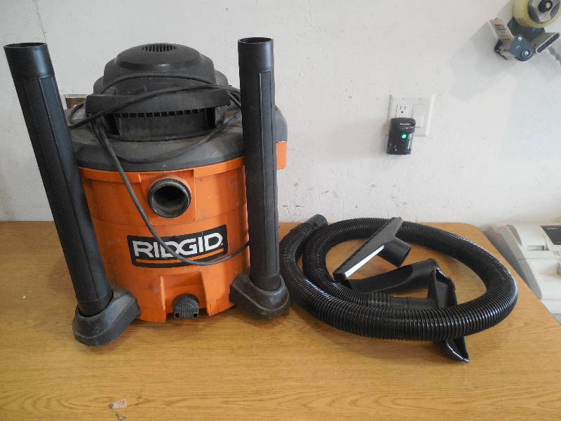 lot 73 image: RIDGID 12 Gal. 5.0-Peak HP Wet Dry Vac