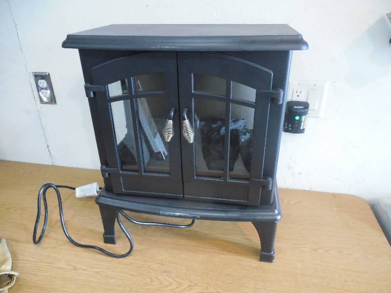 lot 76 image: Hampton Bay Legion 1,000 sq. ft. Panoramic Infrared Electric Stove