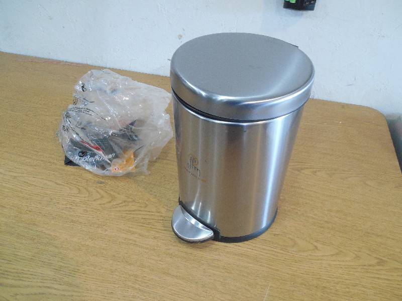 lot 91 image: simplehuman 4.5-Liter Fingerprint-Proof Brushed Stainless Steel Round Step-On Trash Can