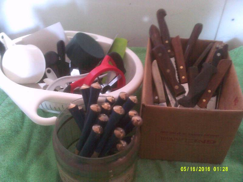 KITCHEN GADGETS