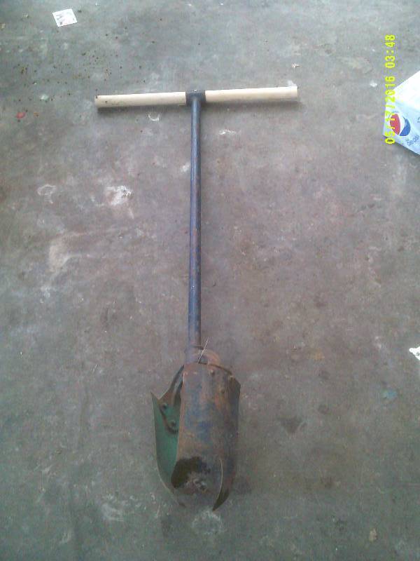 POST HOLE DIGGER