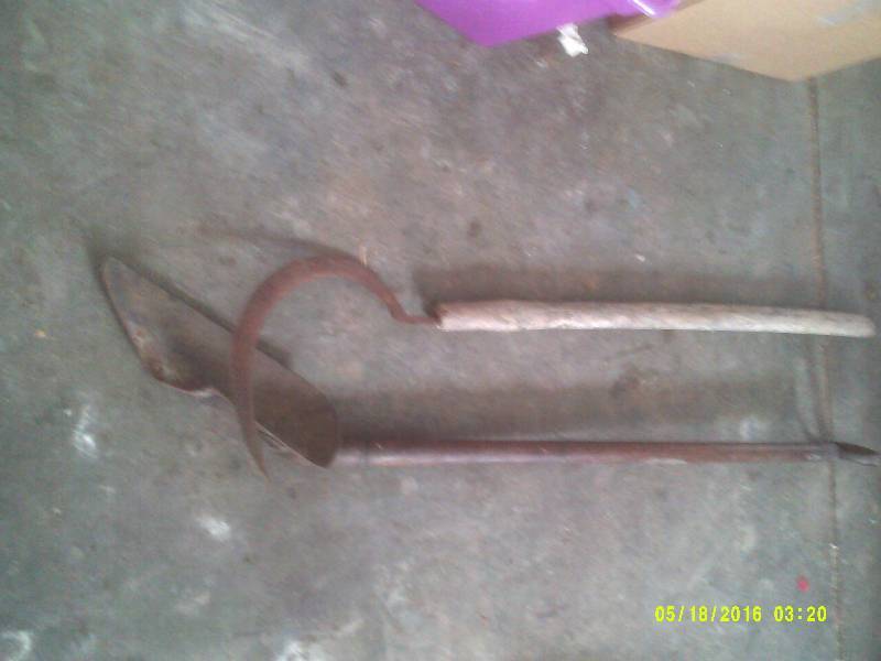 ANTIQUE SMALL SYE AND WEIRD SHOVEL