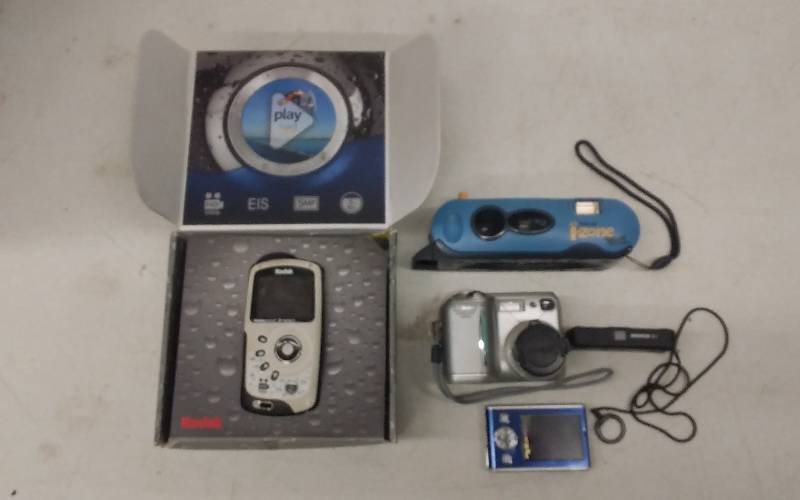 lot 2 image: Kodak Play Sport Under Water Camera & Other Cameras