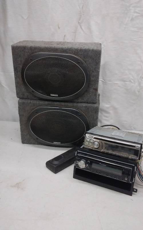 lot 18 image: 2- 6x9 Yamaha Speakers In Boxes, Pioneer & Alpine Car Stereos