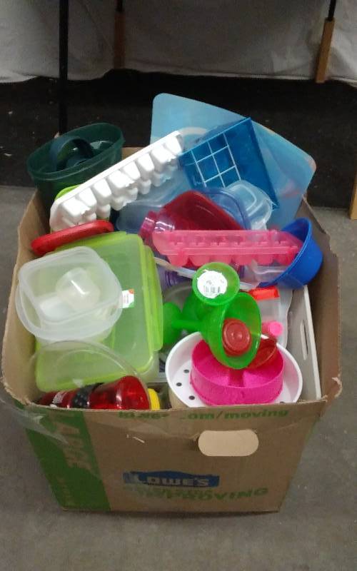 lot 35 image: Large Lot Of Plastic Food Storage, Travel Cups, Cutting Board, Kitchen Misc