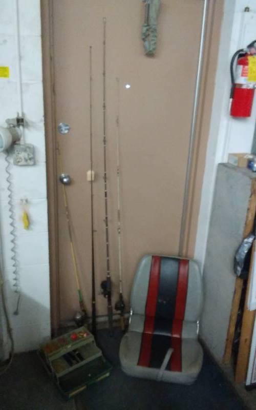 lot 45 image: 4-Assorted Vintage Fishing Poles, Tackle Box With Contents, Boat Seat