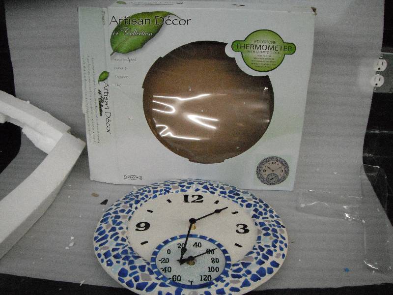 Mosaic Clock w Thermometer