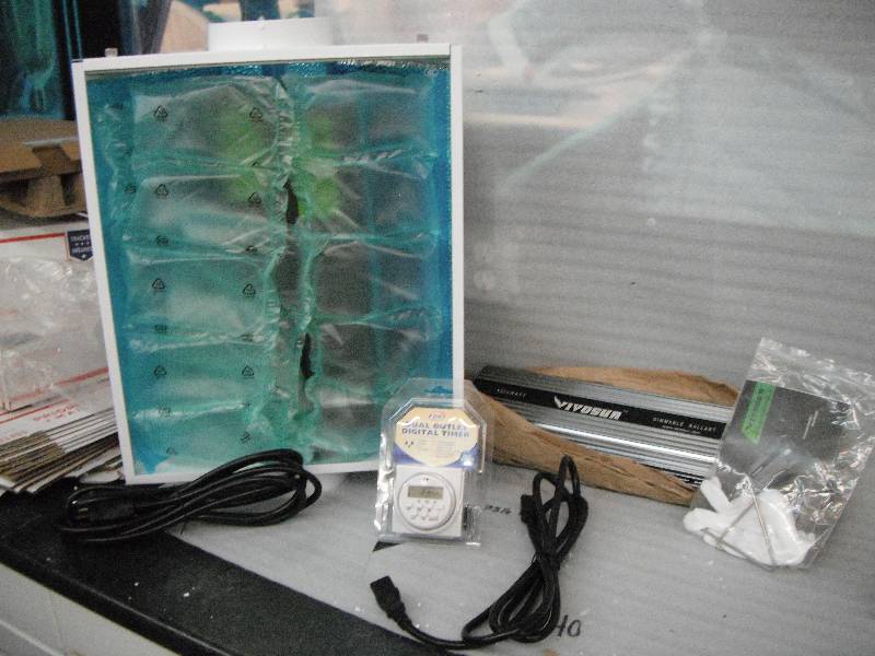 VIVOSUN Hydroponic HPS MH Grow Light Bulb Digital Dimmable Ballast Air Cooled Hood Reflector Kit