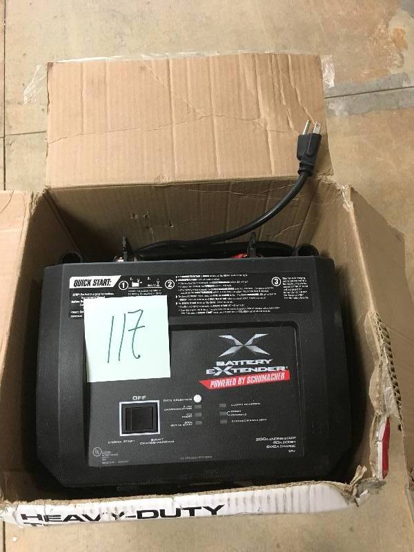 lot 117 image: Schumacker Battery Extender Battery Charger  Engine Starter in good working condition