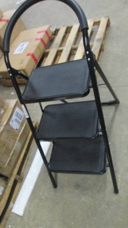 lot 72 image: 3 Step Black StoolLadder open box ...