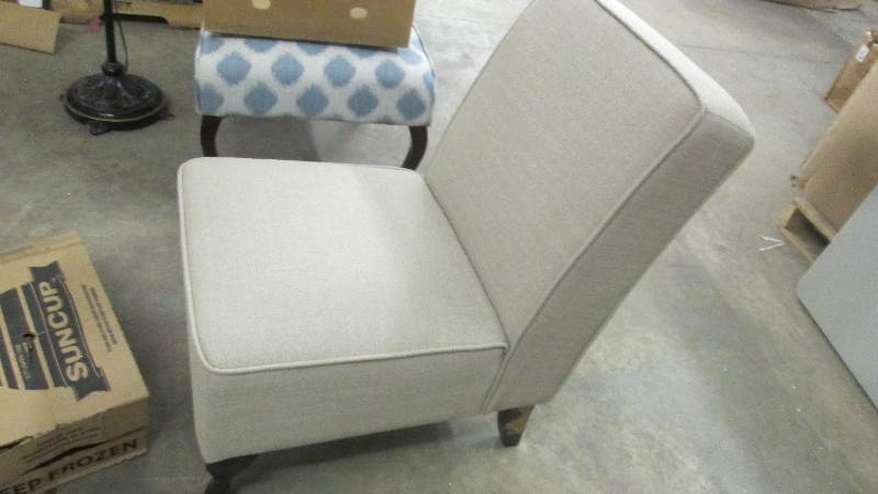 lot 114 image: Tan Accent Chair...