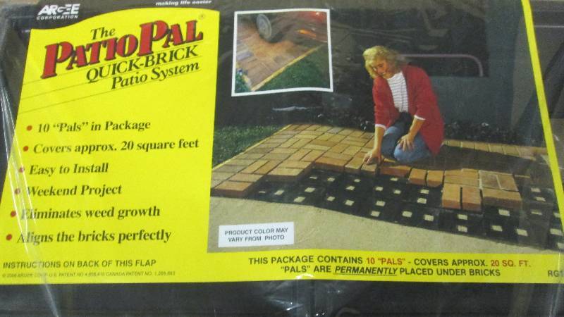 lot 163 image: Lot of 5 Boxes of 10 Patio Pal Bric...