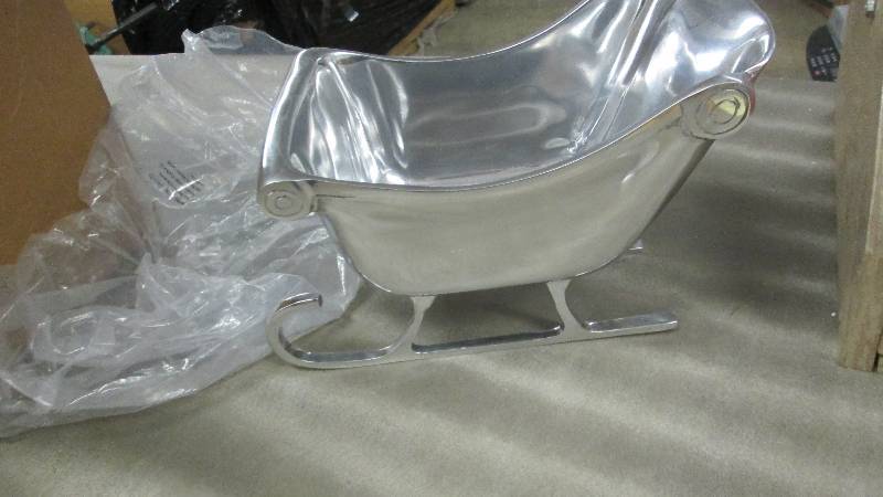lot 176 image: Metal Sleigh- one runner broken...
