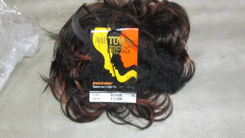 lot 236 image: ROSIE  - Motown Tress Synthetic Hai...
