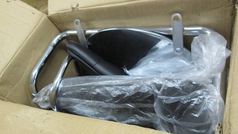 lot 249 image: Gaslift Barstool open box, untested...