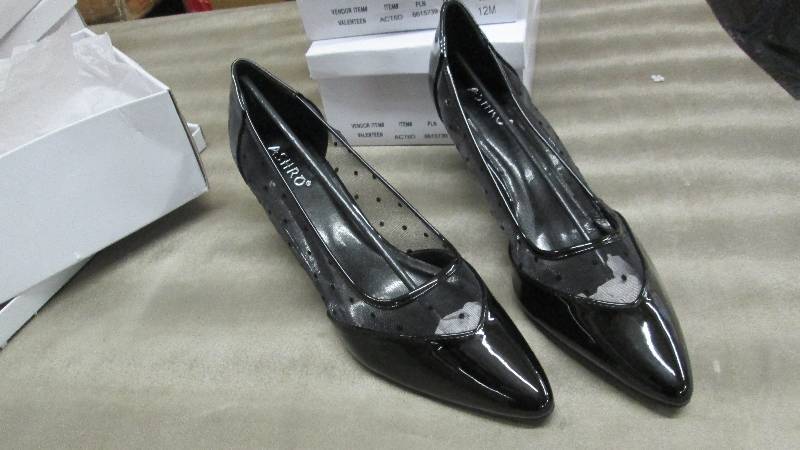 lot 269 image: Size 12M Ladies  Ashro Valenteen Pu...