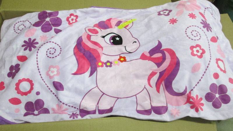 lot 284 image: Unicorn Pillowcase & Pillow...