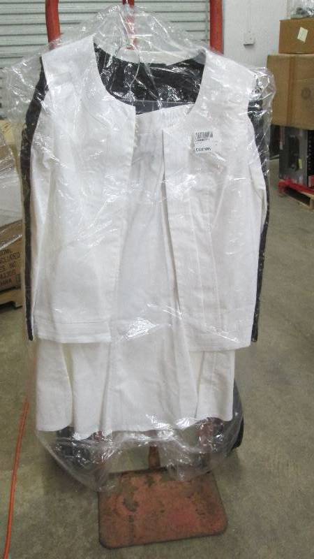 lot 290 image: Ashro Size 16W Ladies 2 Piece Black...