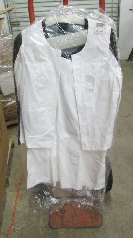 lot 291 image: Ashro Size 16W Ladies 2 Piece Black...
