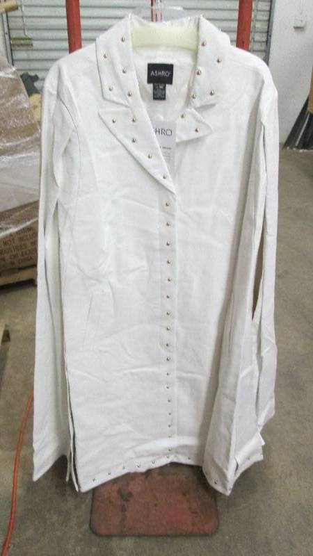 lot 304 image: Ashro Size 18W Ivory Studded Poncho...