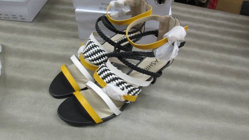 lot 327 image: Ashro Size 12M Ladies Izzy Sandal C...