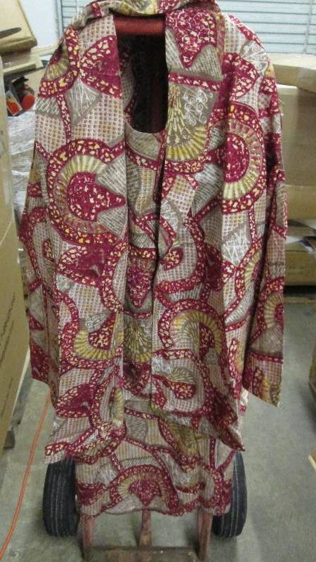 lot 344 image: Ashro Size 16 2 Piece Sleeveless D...