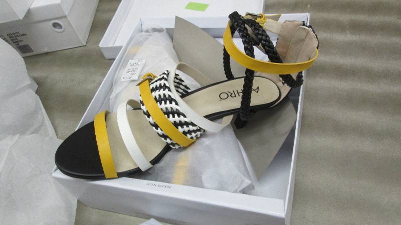 lot 365 image: Ashro Size 12M Ladies Izzy Sandal C...