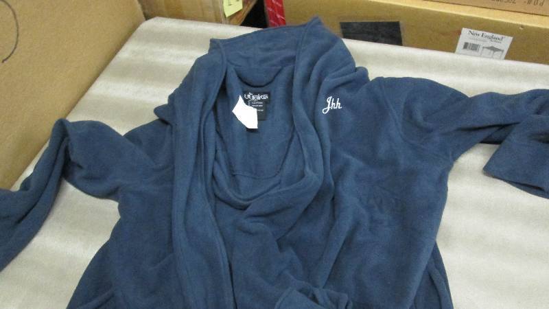 lot 375 image: Personalized One Sized Mens Robe...
