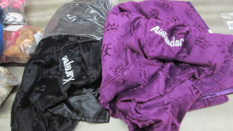 lot 405 image: 2 Personalized Throws...