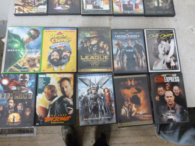 lot 24 image: 10 DVD Movies