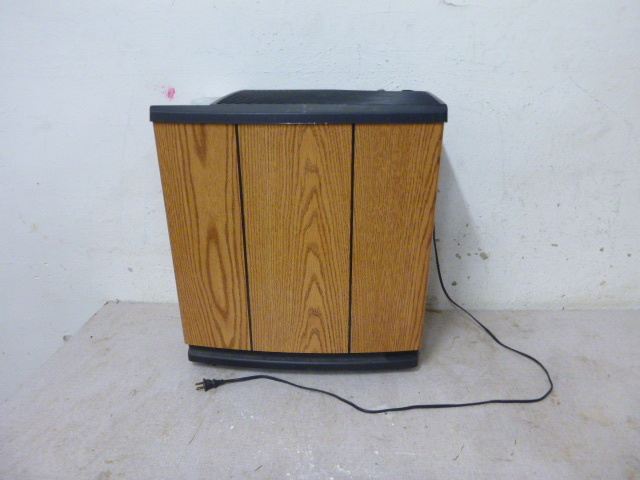 lot 59 image: Bemis Humidifier