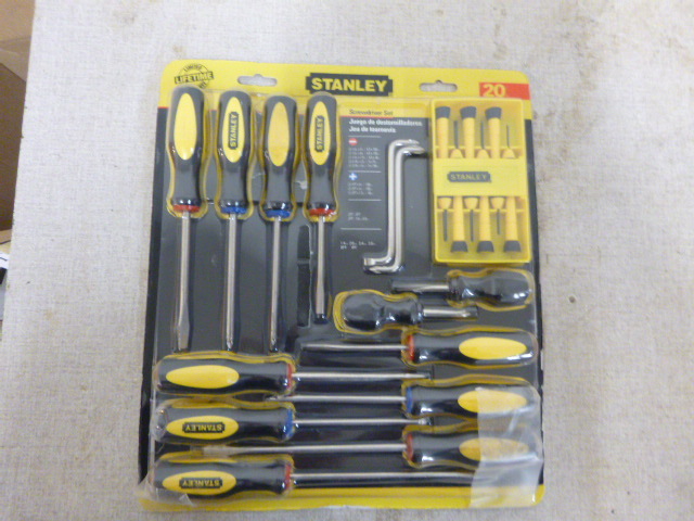 lot 91 image: Stanley 20 Piece Screwdriver Set