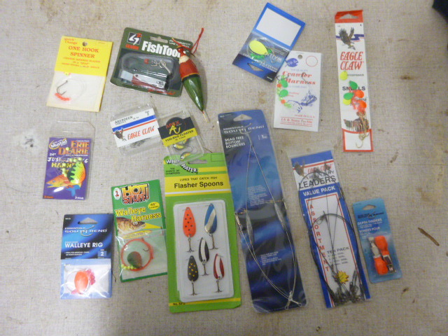 lot 107 image: Miscellaneous Fishing Tackle