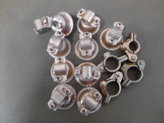 lot 115 image: 12 Copper Pipe Hangers