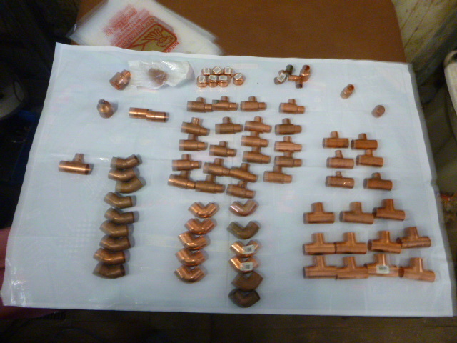 lot 121 image: Miscellaneous Copper Fittings