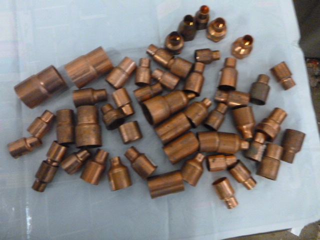 lot 123 image: Miscellaneous Copper Fittings