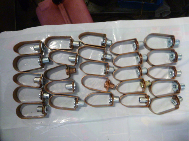 lot 131 image: 25 Pipe Hangers